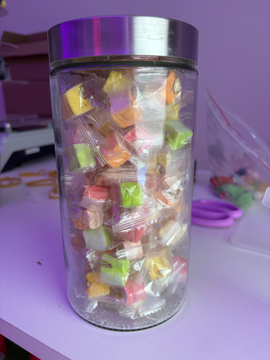 Petit Cube de Nougat Parfumé (1 pièce)